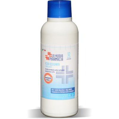 Acqua ossigenata