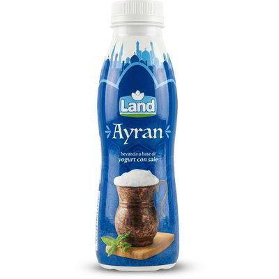 Bevanda a base di yogurt con sale Ayran