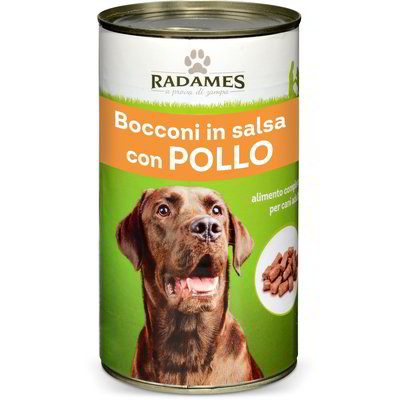 Bocconi in salsa con pollo per cani