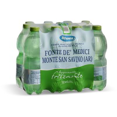 Acqua leggermente frizzante