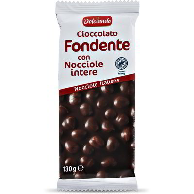Cioccolato fondente con nocciole intere