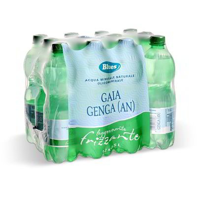 Acqua leggermente frizzante