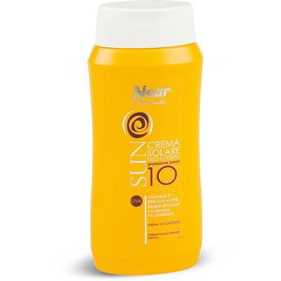 Crema solare viso e corpo protezione 10