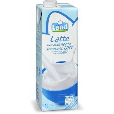 Latte parzialmente scremato UHT a lunga conservazione omogeneizzato