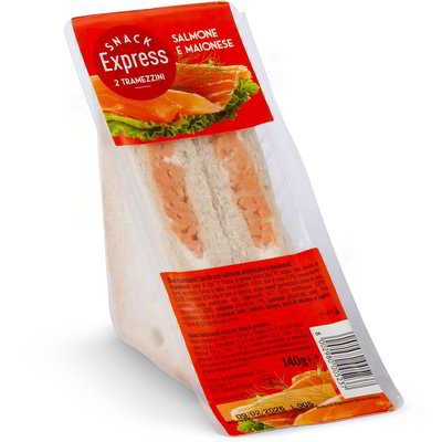 Tramezzini con salmone e maionese 2 pezzi