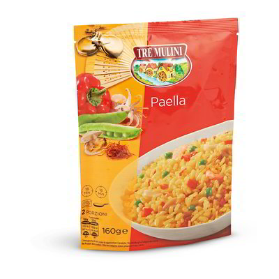 Paella con riso verdure e frutti di mare