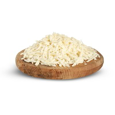Formaggio ricotta bianca grattugiata a julienne