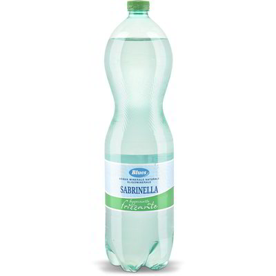 Acqua leggermente frizzante